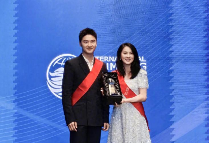 陈若琳的证 陈若琳的证