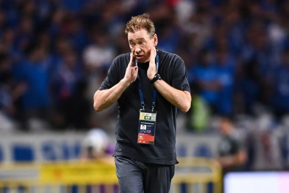 半场最有威, 打前腰, 是损失