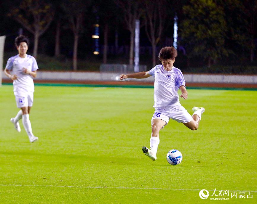 div, 区激战正酣, src