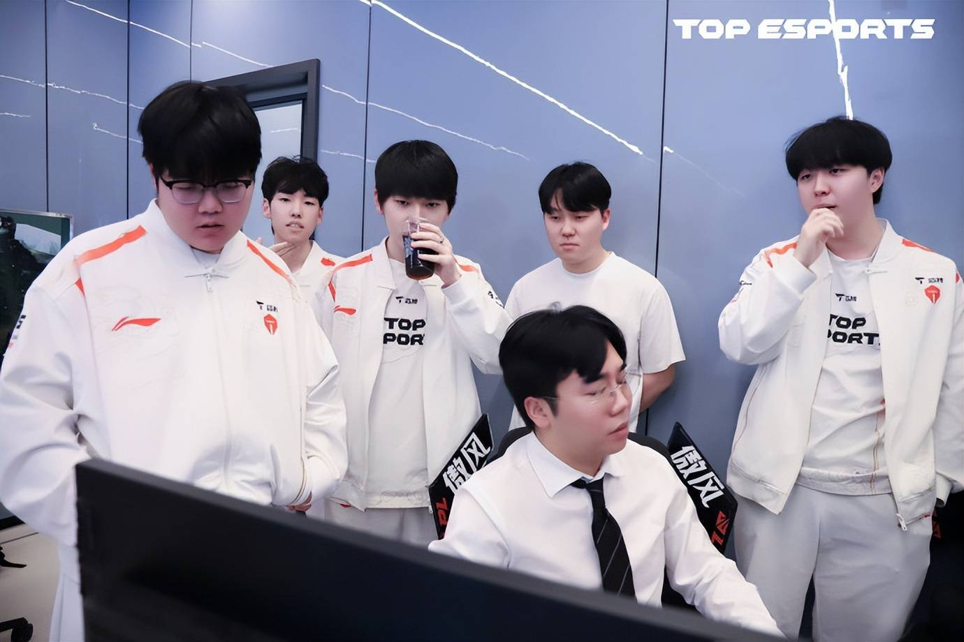 究竟谁能更, 胜一筹, N下路组合